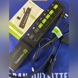 TrickleStar 7-Outlet AV Advanced PowerStrip+ Multi-Sensor - TS1810-SC - NWT